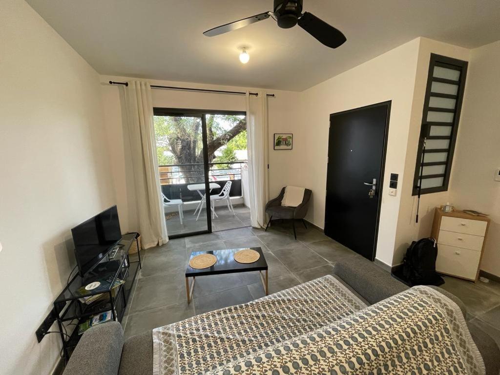Leu Girembelle Apartment Saint-Leu Exterior photo